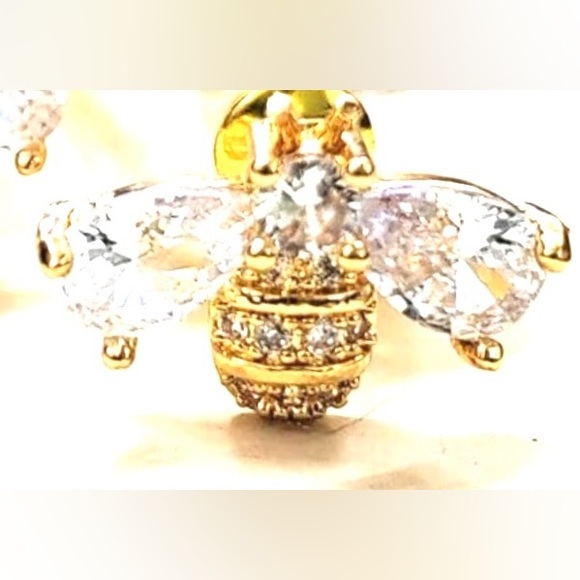 “Crystal Encrusted Bumblebee” Honey Bee Elegant Upscale Sparkly Insect Gold Stud - Picture 14 of 16